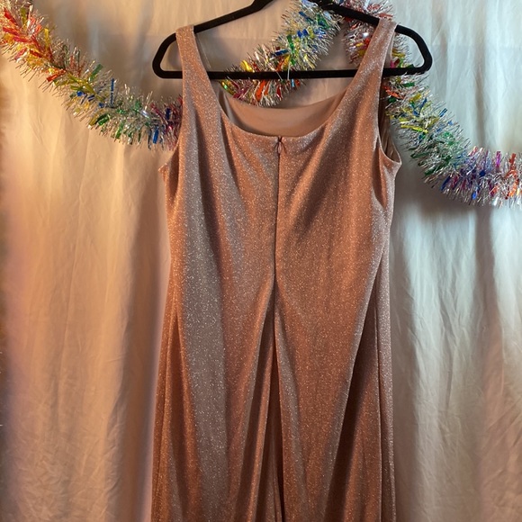 Rose Gold Stunner Maxi - Picture 5 of 5